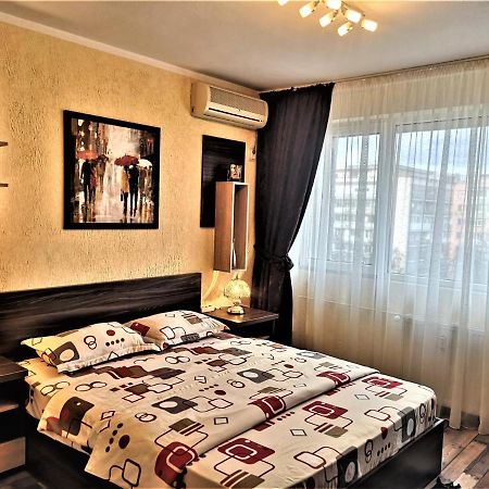 Apartament Anca Bukarest Exteriör bild