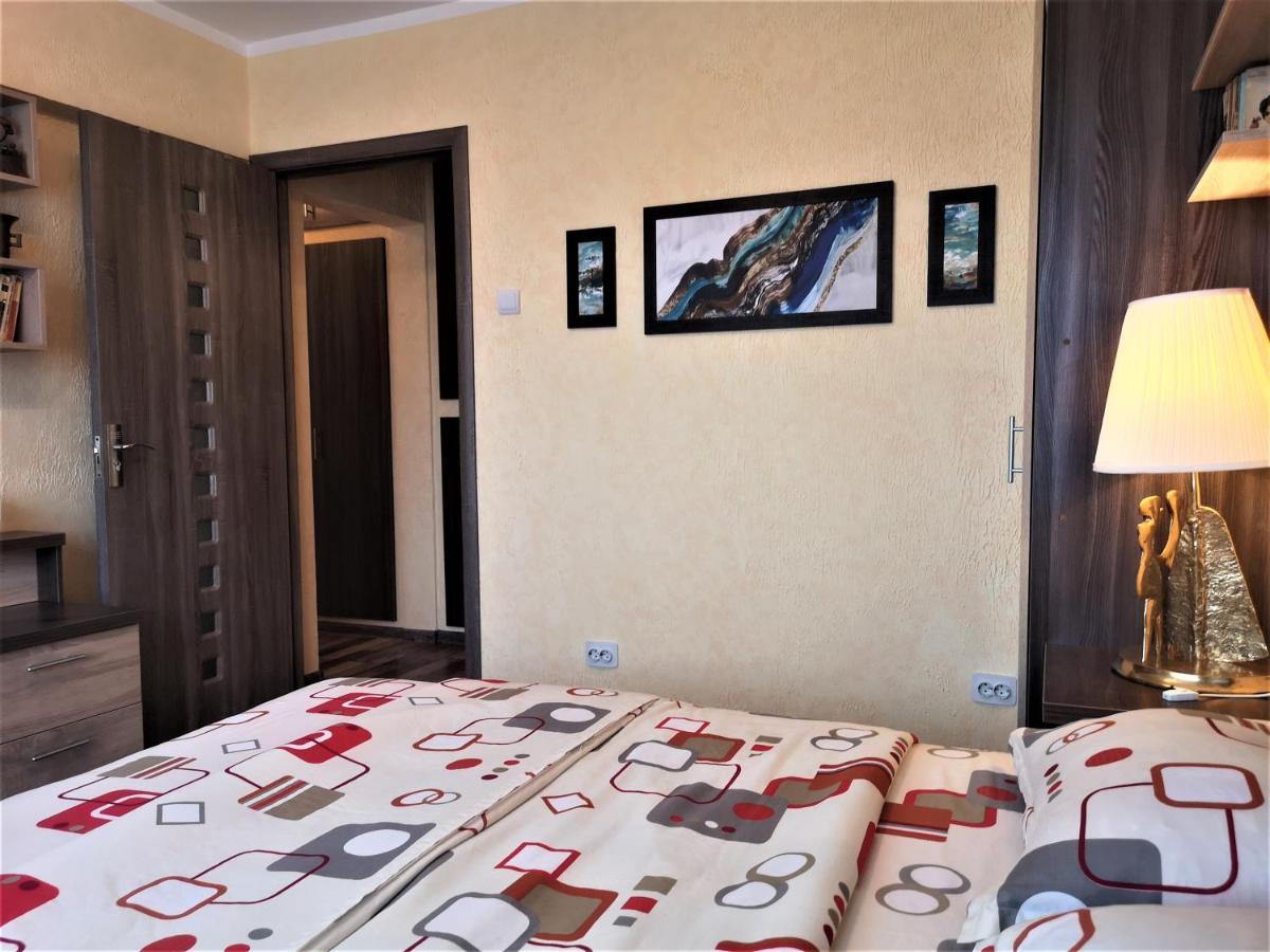 Apartament Anca Bukarest Exteriör bild