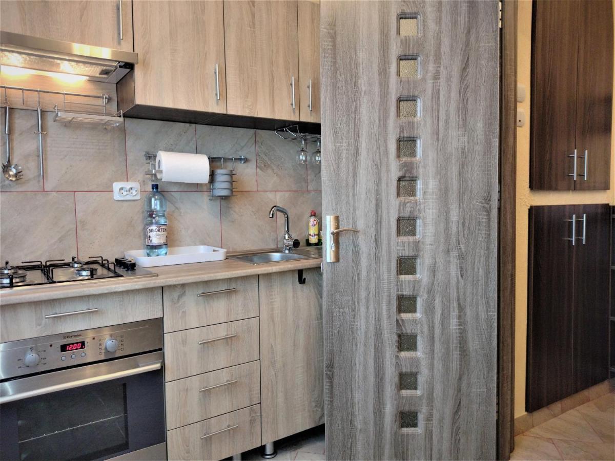 Apartament Anca Bukarest Exteriör bild