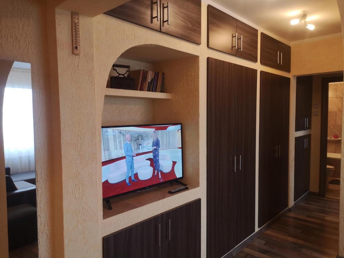 Apartament Anca Bukarest Exteriör bild